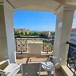 Sunny Holidays Apartment, Morsky Bryag Apartment